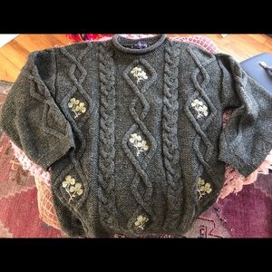 100% wool traditional Irish sweater. Size small